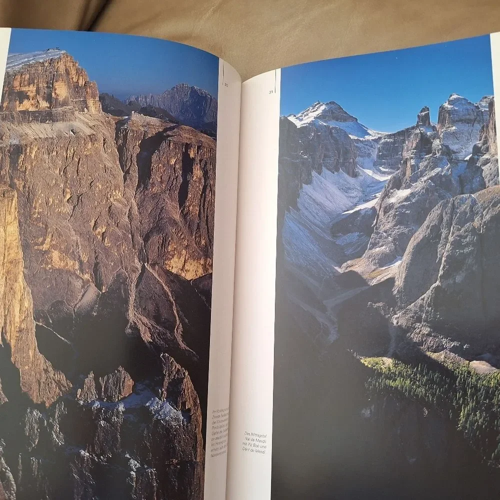 Dolomiten vertikal: The World Natural Heritage from the air / Coffee Table Book